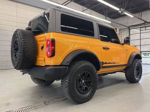 Used 2022 Ford Bronco Wildtrak image 7