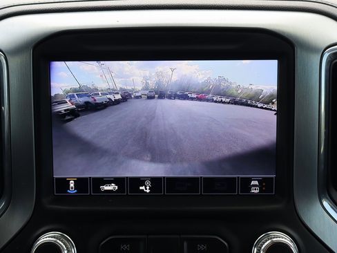 Used 2022 GMC Sierra 3500 SLT w/ SLT Convenience Package image 10