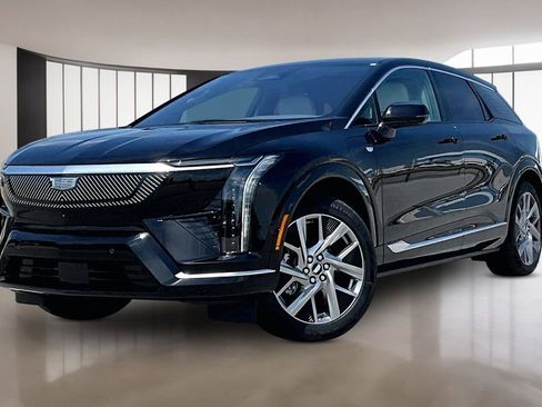 New 2026 Cadillac Optiq Luxury 2 RWD image 1