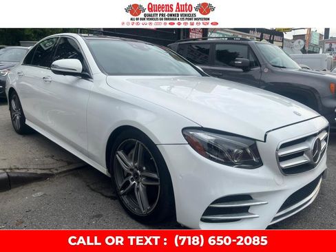 Used 2018 Mercedes-Benz E 300 E 300 Sedan w/ Premium 3 Package (Q03) image 2
