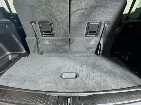 Used 2022 Jeep Grand Cherokee L Limited w/ Luxury Tech Group II image 29