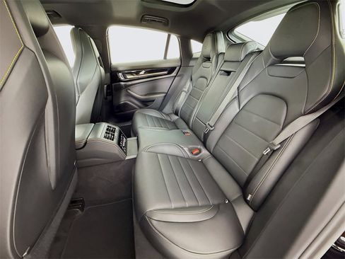 New 2026 Porsche Panamera 4 image 25