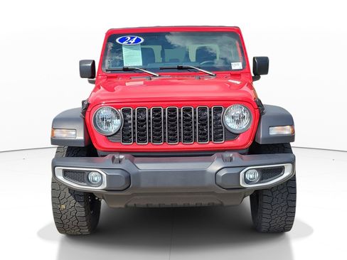 Used 2024 Jeep Gladiator Sport AWD/4WD image 2