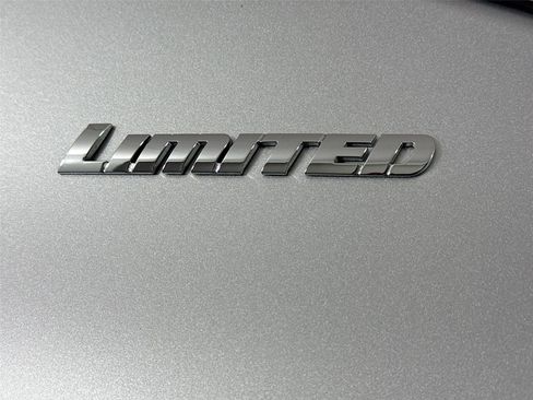 Used 2023 Toyota Tundra Limited w/ Power Package AWD/4WD image 15