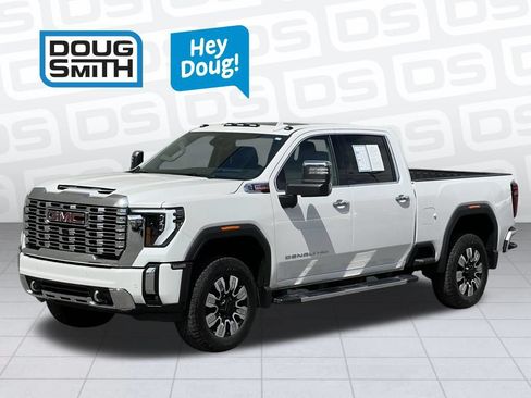 Used 2025 GMC Sierra 3500 Denali w/ Denali Reserve Package AWD/4WD image 2