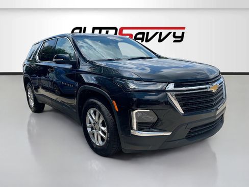 Used 2023 Chevrolet Traverse LS w/ Safety Package FWD image 1