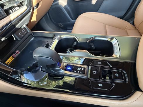 Used 2025 Lexus NX 250 FWD w/ Accessory Package (2T) image 27