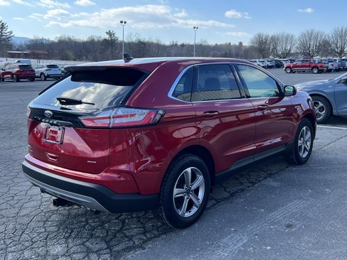 Used 2022 Ford Edge SEL w/ Convenience Package image 6
