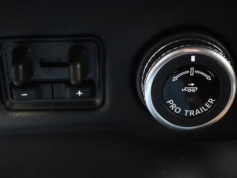 New 2026 Lincoln Navigator L Black Label AWD/4WD image 30