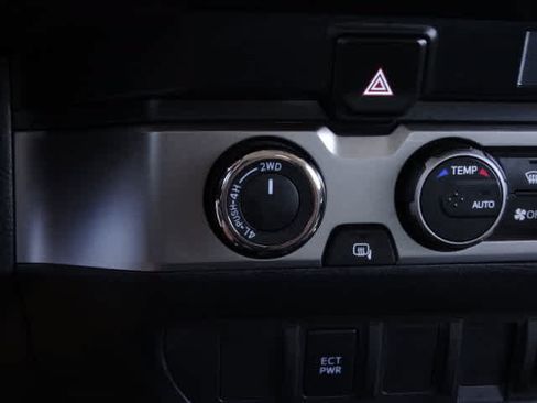 Certified 2023 Toyota Tacoma SR AWD/4WD image 28