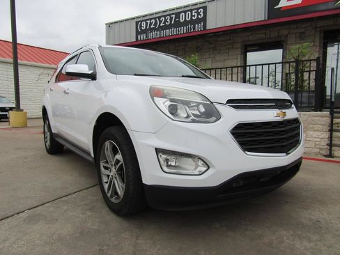 Used 2017 Chevrolet Equinox Premier w/ Enhanced Convenience Package AWD/4WD image 6