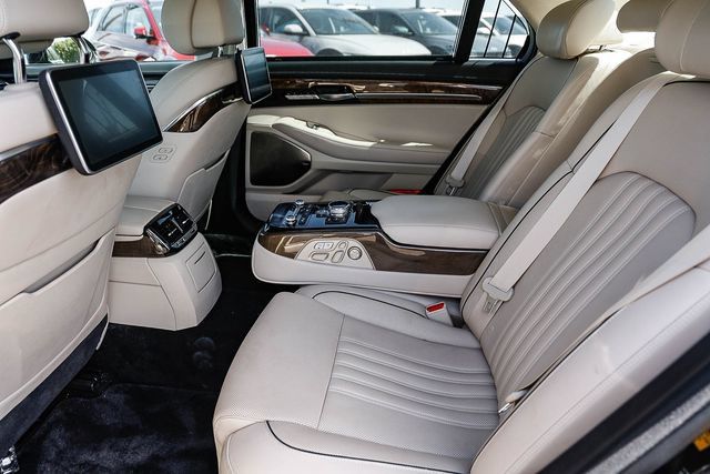Used 2019 Genesis G90 5.0 Ultimate RWD image 17