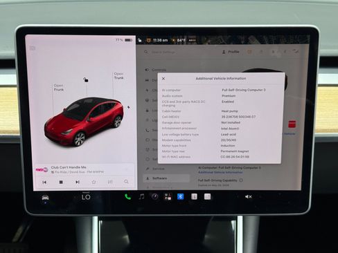 Used 2021 Tesla Model Y Long Range AWD/4WD image 32