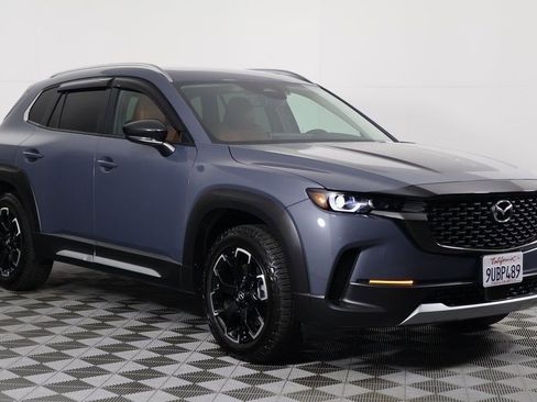 Used 2025 MAZDA CX-50 Meridian Edition image 3