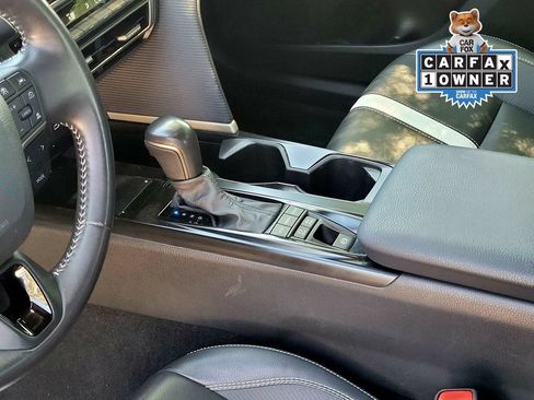 Used 2025 Toyota Camry SE FWD image 19