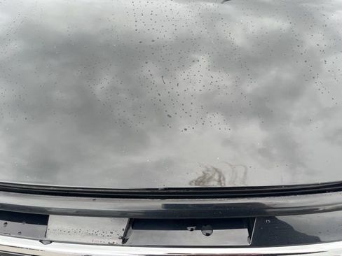 Used 2025 Nissan Rogue SV image 3