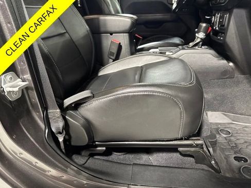 Used 2019 Jeep Wrangler Unlimited Sahara w/ Quick Order Package 24M Moab AWD/4WD image 42