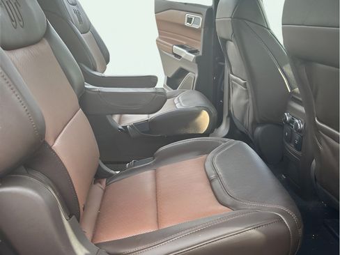 Used 2023 Ford Explorer King Ranch AWD/4WD image 20