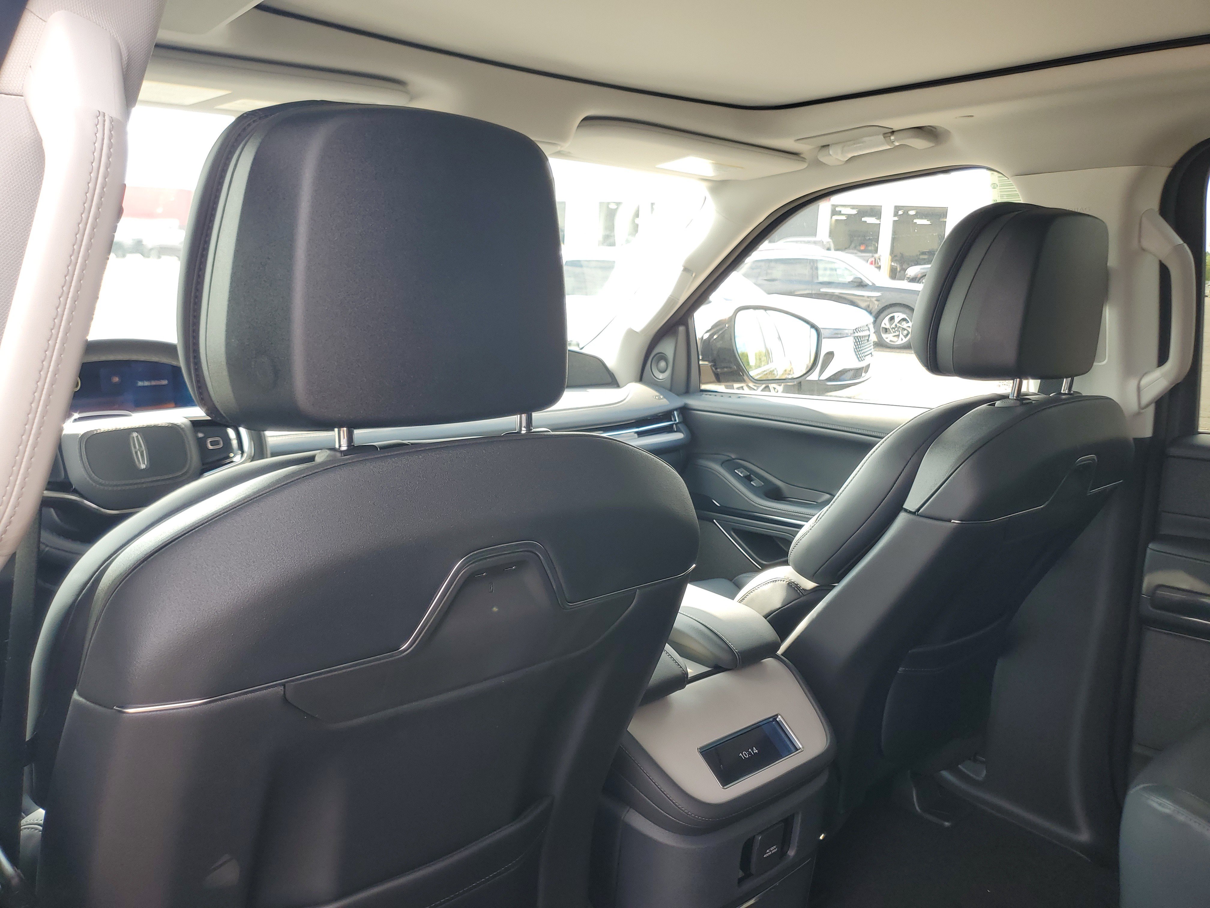 New 2027 Lincoln Navigator L Reserve AWD/4WD image 28