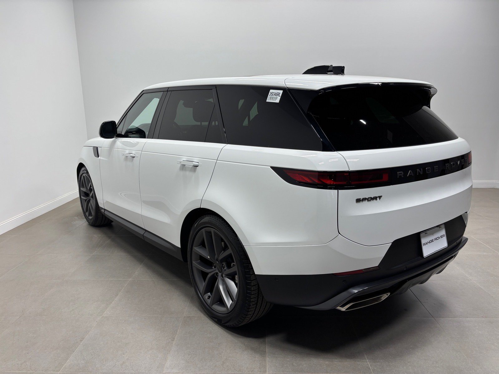 Used 2026 Land Rover Range Rover Sport SE AWD/4WD image 10