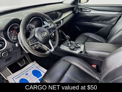 Used 2018 Alfa Romeo Stelvio Sport w/ Quick Order Package 22J Sport AWD/4WD image 11