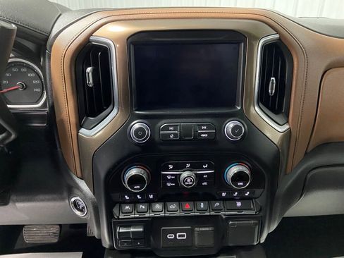 Used 2019 Chevrolet Silverado 1500 High Country w/ Technology Package image 12