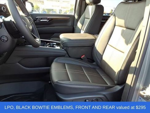 New 2026 Chevrolet Suburban High Country w/ Sun And Tow Package image 7