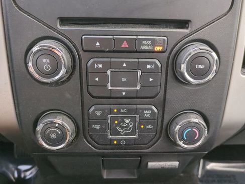 Used 2014 Ford F150 XLT w/ XLT Convenience Package RWD image 24