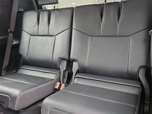 Used 2024 Lexus GX 550 w/ Cold Area Package image 10