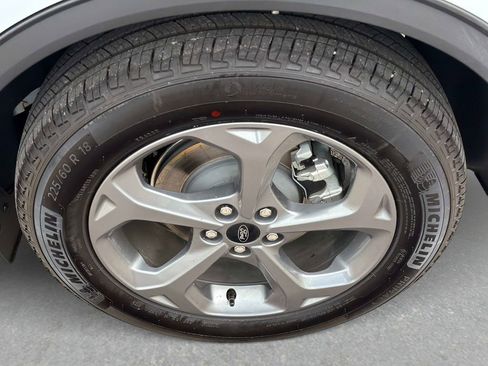 Used 2025 Ford Escape ST-Line w/ Cold Weather Package AWD/4WD image 12