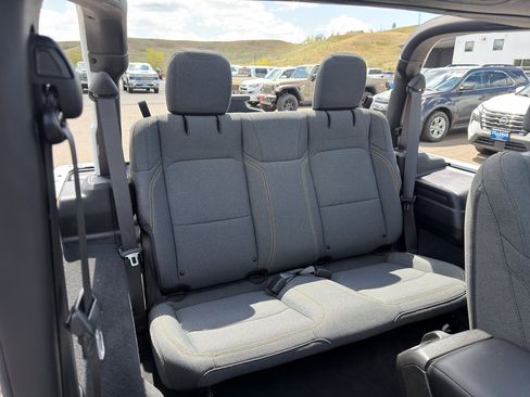 Used 2025 Jeep Wrangler Sport AWD/4WD image 18