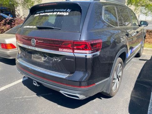 Used 2025 Volkswagen Atlas SEL image 4