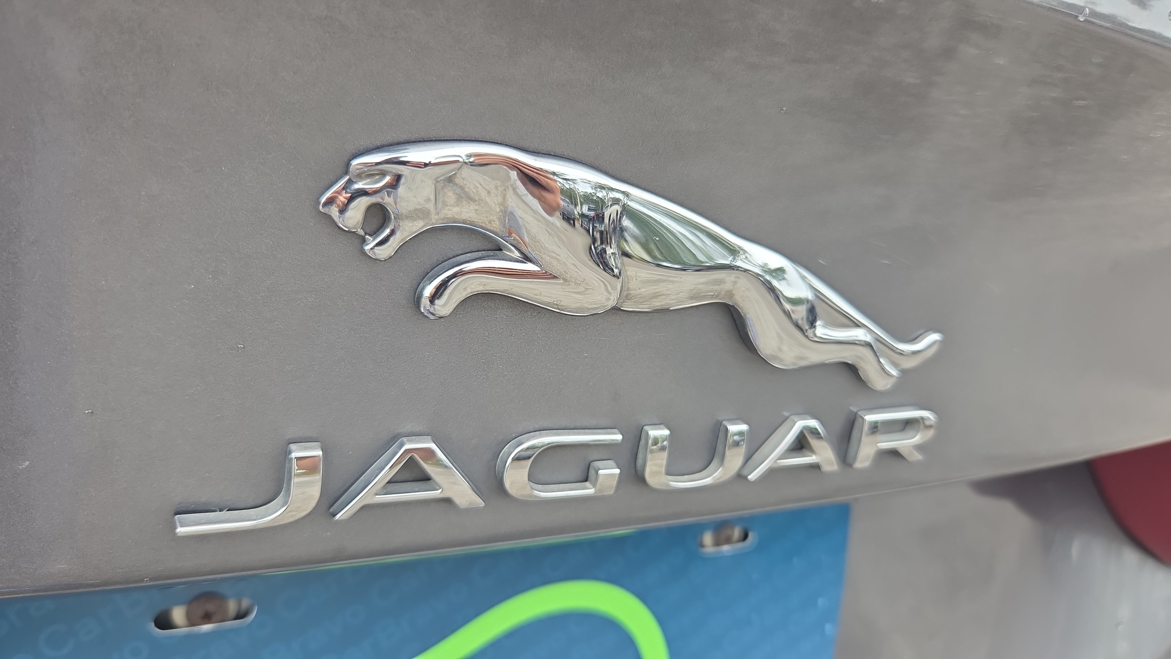 Used 2017 Jaguar XE Prestige RWD image 31