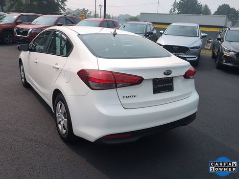 Used 2017 Kia Forte LX FWD image 10