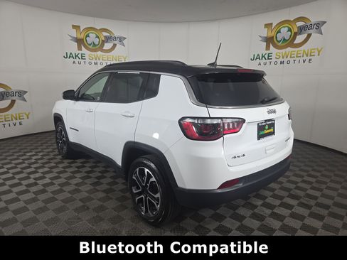 Certified 2022 Jeep Compass Limited w/ Sun and Sound Group AWD/4WD image 7