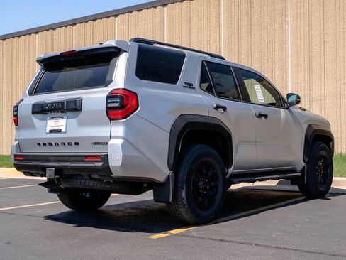New 2026 Toyota 4Runner TRD Off-Road AWD/4WD image 9