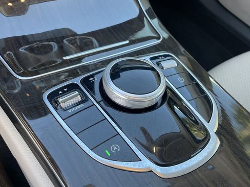 Used 2019 Mercedes-Benz C 300 Sedan image 23