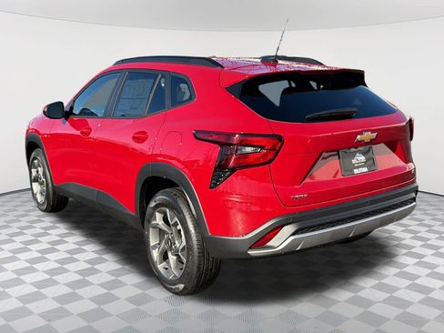 New 2026 Chevrolet Trax LT w/ Driver Confidence Package image 7