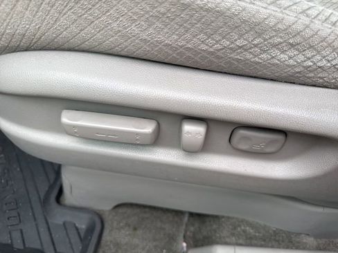 Used 2017 Honda Odyssey SE image 12