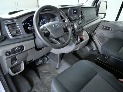 Certified 2025 Ford Transit 250 Low Roof w/ Exterior Upgrade Package RWD image 3