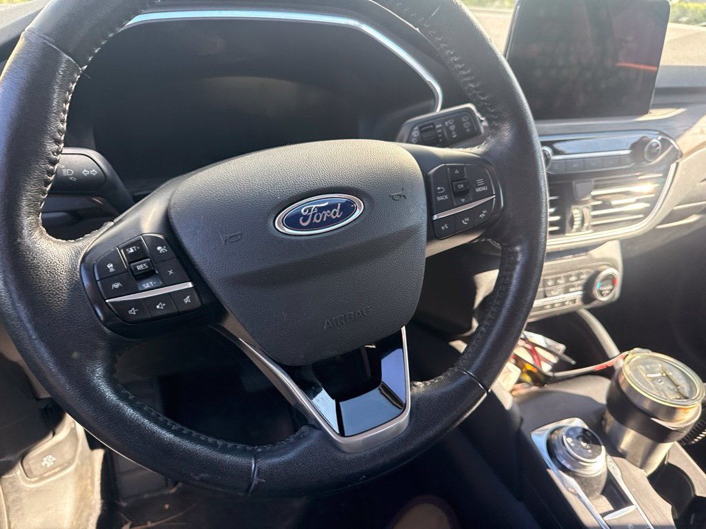 Used 2020 Ford Escape Titanium FWD image 8