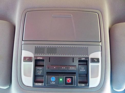 Used 2017 Acura MDX SH-AWD w/ Technology Package image 37