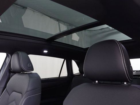 New 2026 Volkswagen Atlas Cross Sport SE image 12