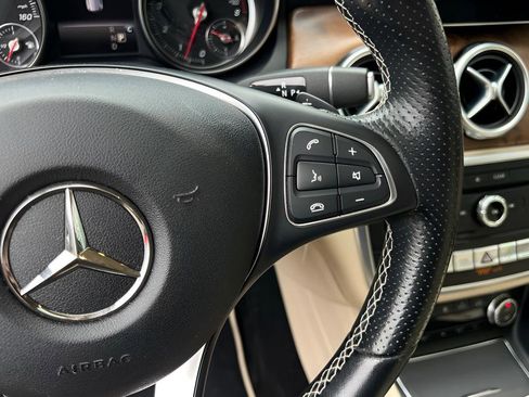 Used 2020 Mercedes-Benz GLA 250 4MATIC image 37