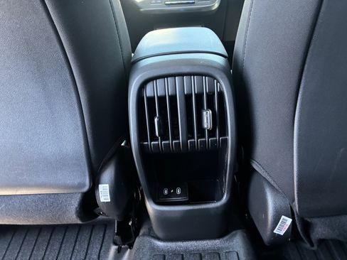 Used 2025 Hyundai Kona SEL FWD image 15