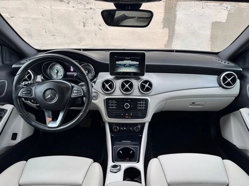 Used 2017 Mercedes-Benz GLA 250 image 24