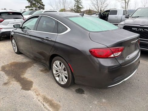 Used 2015 Chrysler 200 Limited w/ Convenience Group image 5