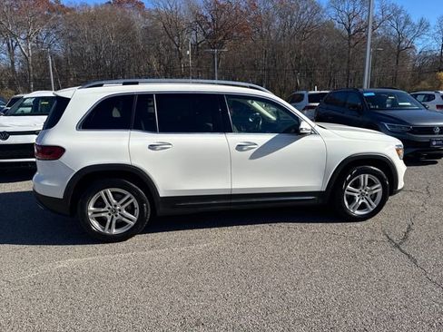 Used 2021 Mercedes-Benz GLB 250 4MATIC image 9