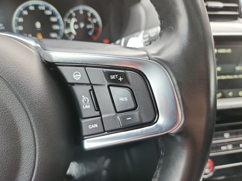 Used 2018 Jaguar F-PACE S AWD/4WD image 29