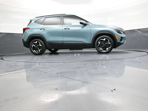 Certified 2024 Kia Seltos EX AWD/4WD image 29